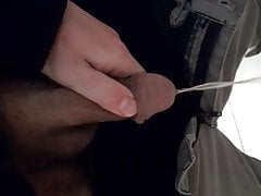 My big cock pissing - pisciata del mio cazzone