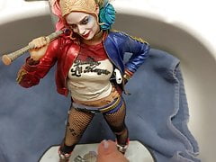 Harley Quinn Suicide Squad figure cum tribute