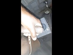 Mast indian lund se pani nikal raha hai Bahu mota lund hai Dhekh lo