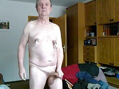 Andreas mit Nippelsaugern