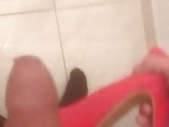 Cuming with my wifes hells