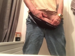 A man in denim milked off his man meat and nutted