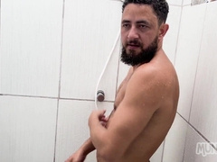 Hairy men and large beefsticks are incredible!