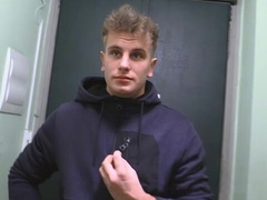 Amateur Czech hunk takes a facial after POV riding