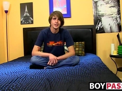 20yo twink wanks his nice cock until he cums