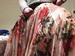Wanking and cumming in my soft flowy skirt with hoopskirt
