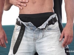 Maskurbate - Muscular otter guys explore new experiences