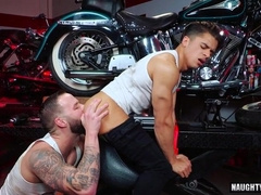 Hot Mexican Homosexual Gets Pounded by a Pop-Cunt and Takes a Load