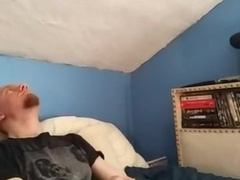 Uber-Cute Stud Decorates His Tee-Shirt in Jism