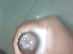 Kisi ki yad mein Muth maarte hue video banai