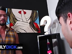 Rob Quin Pays the Money He Owes With His Hole
