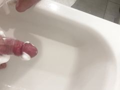 Soapy BWC cums in the shower