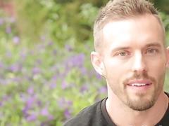 Handsome sixpack hunk solo dancing n wanking