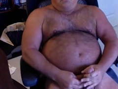 Gorgeous dad hairy man 240719