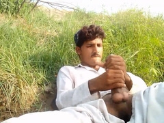 Pakistani Pathan teenie XXL man-meat
