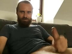 GErman daddy jerkoff on cam