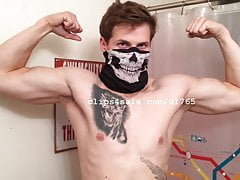 Muscle Fetish - Aaron Flexing Video 1