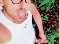 Slutboyben CAM4 ExpozzeD next to HIGHway