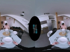 Looking for a 3Rd in VR