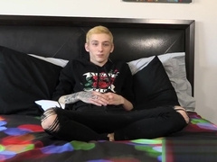 Adorable twink Justin Stone makes cock cum in solo interview