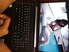 Sunny Leone ass makes me horny