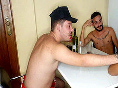 Fledgling, aproveitou, bruto