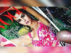 Fashion Vogue Magazine Hands Free Cum - Selena Gomez
