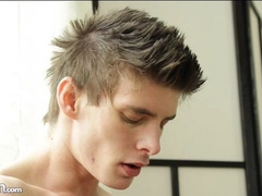 Chose Pradley has a great O-face for y'all