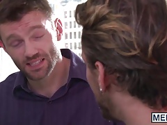 Colton Grey fucks the ass of a hot rebound guy Jordan Easton
