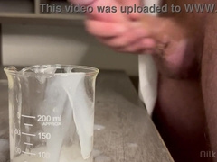 Suspended Jelly God Shoots Out 100 mL of Jism In One Sesh