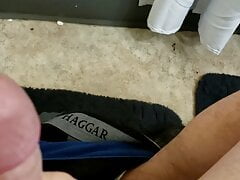BIG COCK CUMSHOT COMP FEAT STRAIGHT MEN- FAMILY THERAPY