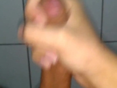 Novinho roludo gozando gostoso