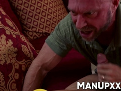 Killion Knox uses warm hand tongue to push Ray Boogie to the edge