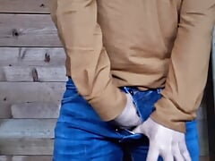 Having fun outdoor whit a good cumshot