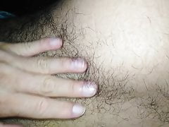 tio peludo borracgo y dormido