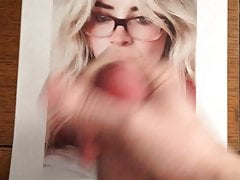 Sabrina Carpenter Cum Tribute #17 BIG FACIAL CUM ON GLASSES