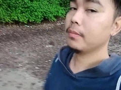 Just now while I was on my way home, I spotted a boy with a highly hefty beefstick