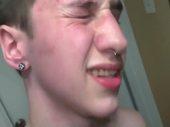 Fez 18 anos ... E De Presente Ganhou Muita Rolada No Rabo