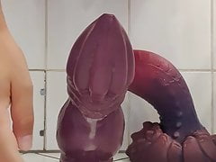 xTreme Bad Dragon Battle XL Apollo vs. XL Crackers (deep)