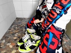 Gay pissing, mx gear, pissing