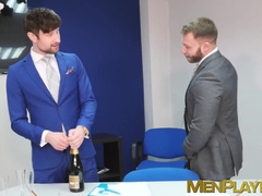 Sexy Drew Dixon took the massive cock of hot Sir Peter in a foursome