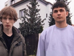 Bruno Baxter shines in a threesome with gay anal