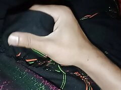 Cum on beautiful sarong