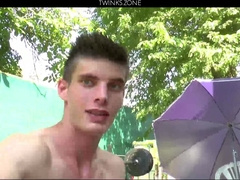 Outdoor Workout Flexing Alexander Dorch