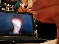Masturbating tribute to gotsole feet pics she is hot