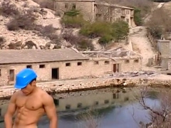 Construction Stud Jacks Off On The Job