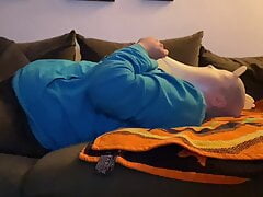 BHDL - LATEXGLOVE BREATHPLAY - CHRISTMAS EVE HOODIE TRAINING PART 1