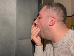 34 ans. Venu pour sonnie 1er glory crevice il m’offre une grosse portion de sperme