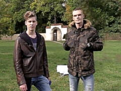 Czech cuties enjoying a quick threesome in POV