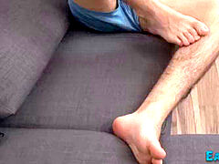 homo fellow cums on his soles